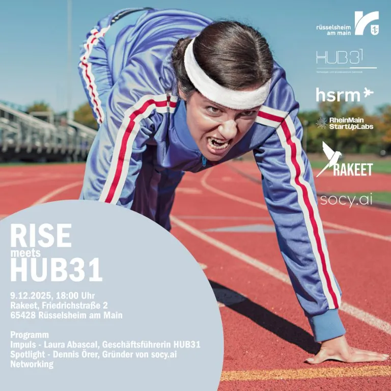 Person in blauem Trainingsanzug mit weißen und roten Streifen in Startposition auf roter Laufbahn, Textblock mit Veranstaltungshinweis und Logos rechts.