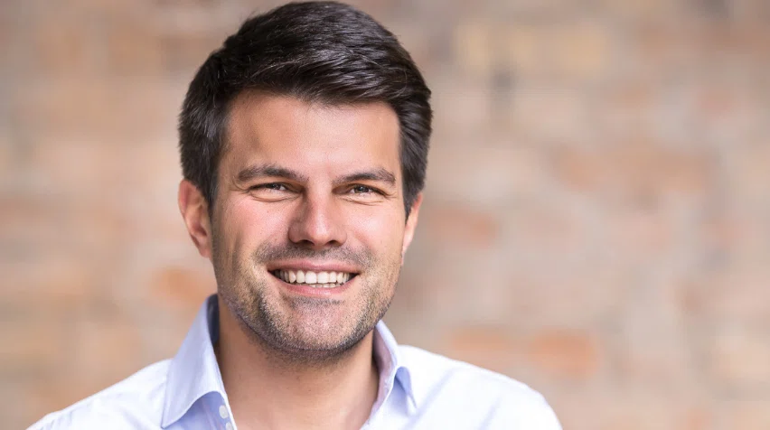 Benjamin-Hermanns-CEO-und-Founder-von-fintus.png