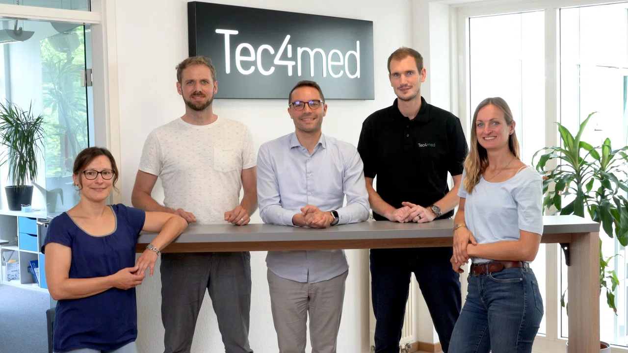 GruppeKlein.Standbild013-scaled.jpg