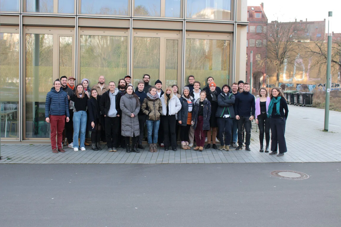 Gruppenfoto_Kickoff.jpg