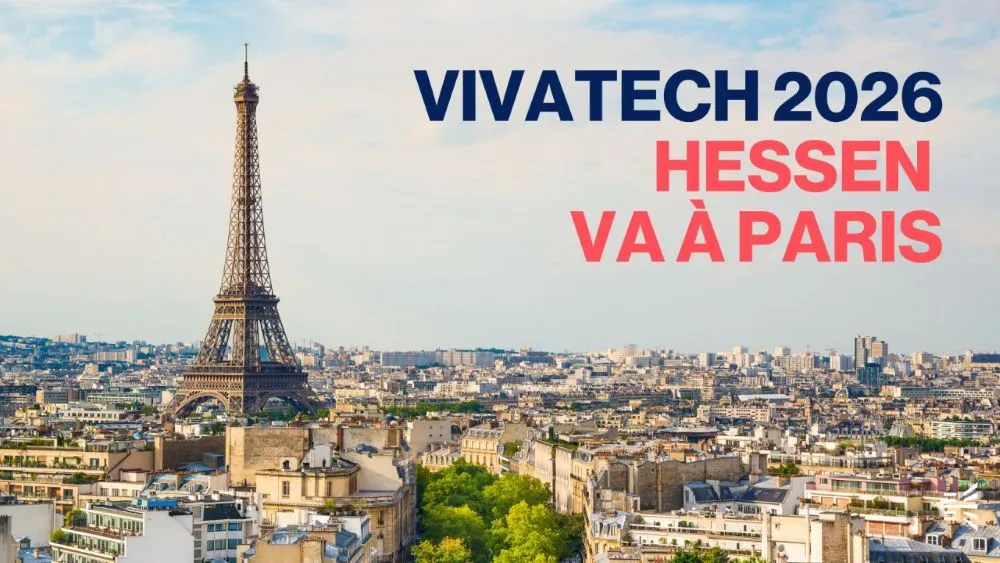 Blick auf den Eiffelturm und die Pariser Stadtsilhouette mit dem Text 'VIVATECH 2026 HESSEN VA À PARIS'