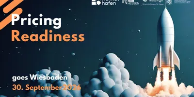 Rakete startet mit Rauchwolken vor dunklem Himmel neben Text 'Pricing Readiness goes Wiesbaden 30. September 2026' und Logos von Heimat Hafen, Start Hub Hessen, Hessen Trade & Invest